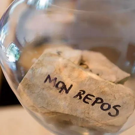 Mon Repos Hotel